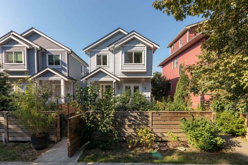 2055 Venables St, Vancouver, BC, V5L2J1 | Card Image