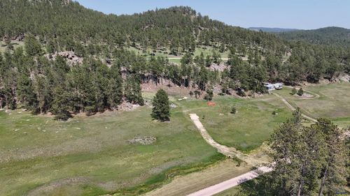 25966 Red Star Dr, Custer, SD, 57730-9136 | Card Image