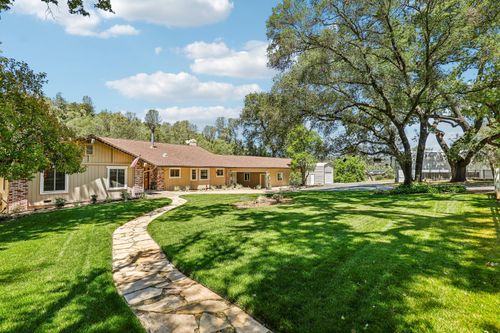 2100 Mulberry Ln, Placerville, CA, 95667-9361 | Card Image