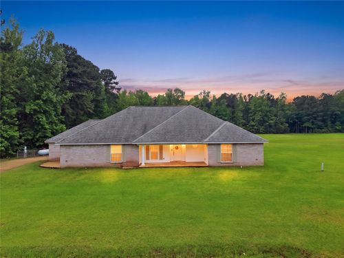 561 Wells Rd, Haughton, LA, 71037-7390 | Card Image