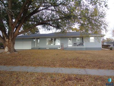 621 12th Ave, House other with 4 bedrooms, 1 bathrooms and null parking in Mitchell SD | Image 1