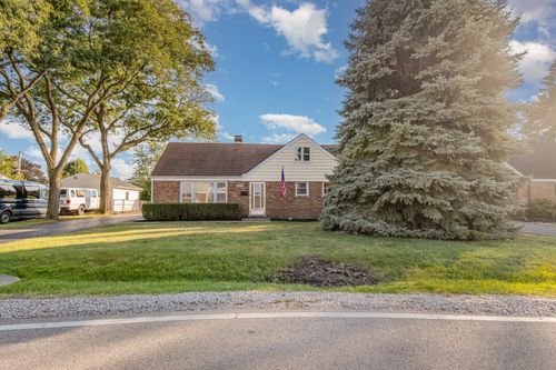 9627 Castello Ave, Melrose Park, IL, 60164-2123 | Card Image