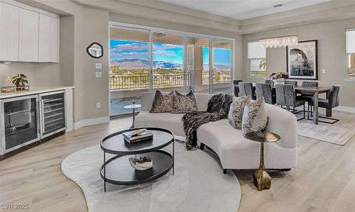 unit-202-9220 Tesoras Dr, Las Vegas, NV, 89144-1554 | Card Image