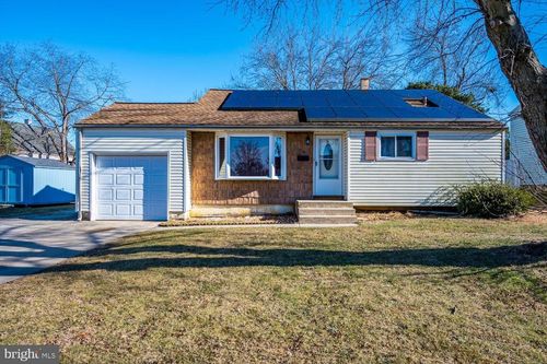 33 Elton Ave, Hamilton, NJ, 08620-1501 | Card Image