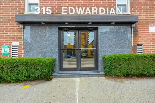 2m-315 W 232nd St, Bronx, NY, 10463-3845 | Card Image