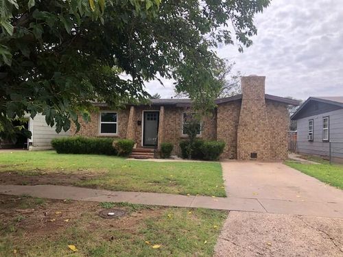 408 31st St, Snyder, TX, 79549-3730 | Card Image