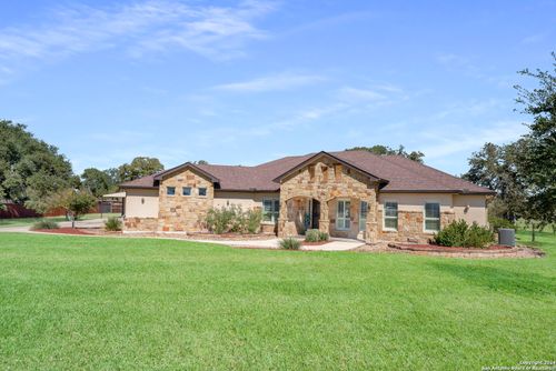 267 Abrego Lake Dr, Floresville, TX, 78114 | Card Image