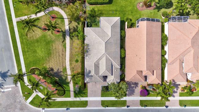 8640 Via Avellino, House other with 3 bedrooms, 2 bathrooms and null parking in Lake Worth FL | Image 47