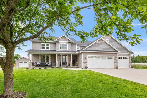 650 W Silverleaf Ct, Plover, WI, 54467-3406 | Card Image