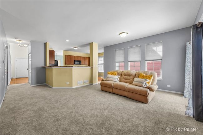 292 Longview Dr, House other with 3 bedrooms, 3 bathrooms and 2 parking in Elgin IL | Image 12