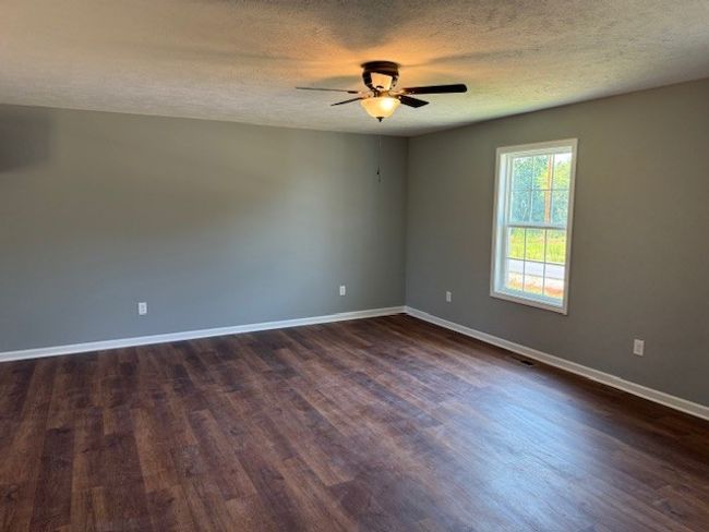 159 Hesselly Rd, House other with 3 bedrooms, 2 bathrooms and 2 parking in Decherd TN | Image 6