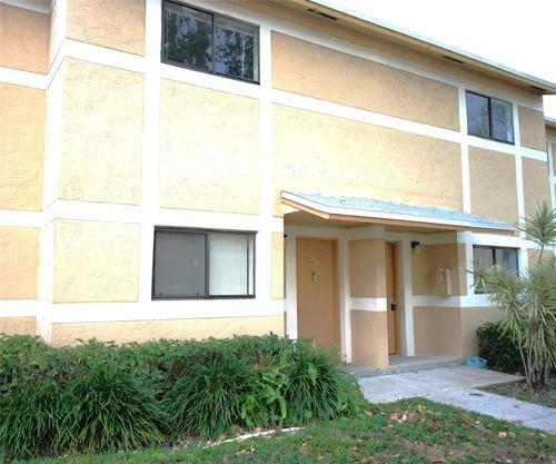9477 Palm Cir N, Pembroke Pines, FL, 33025-1171 | Card Image