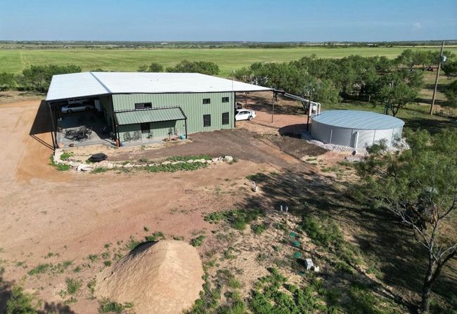 1250 Cr 419, Home with 6 bedrooms, 5 bathrooms and null parking in Brady TX | Image 10