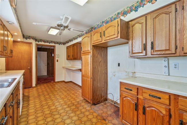 1103 2 Nd St, House other with 3 bedrooms, 3 bathrooms and 2 parking in Monessen PA | Image 11