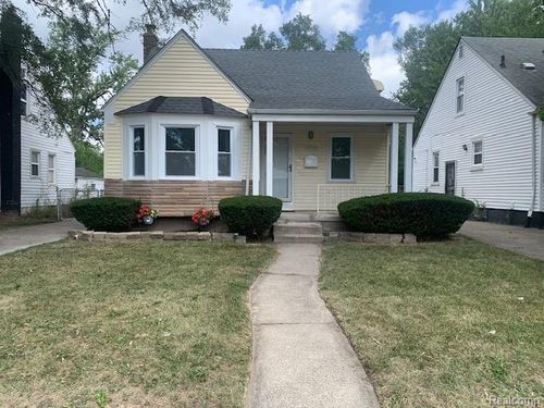 16269 Coram St, Detroit, MI, 48205-2560 | Card Image
