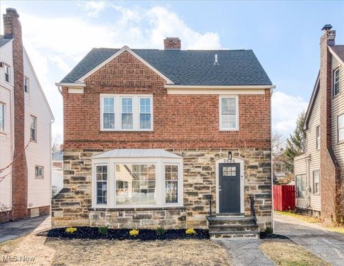 3526 Raymont Blvd, University Heights, OH, 44118-2604 | Card Image