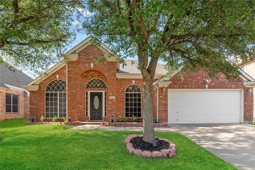 9925 Crawford Farms Dr, Fort Worth, TX, 76244-6603 | Card Image