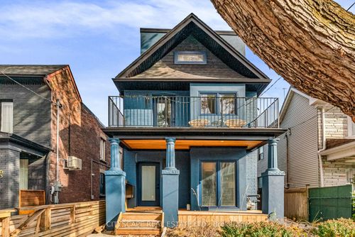 upper-61 Edwin Ave, Toronto, ON, M6P3Z5 | Card Image