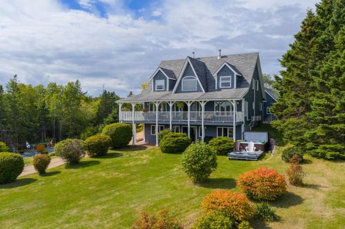 19 Graves Island Rd, East Chester, NS, B0J1J0 | Card Image