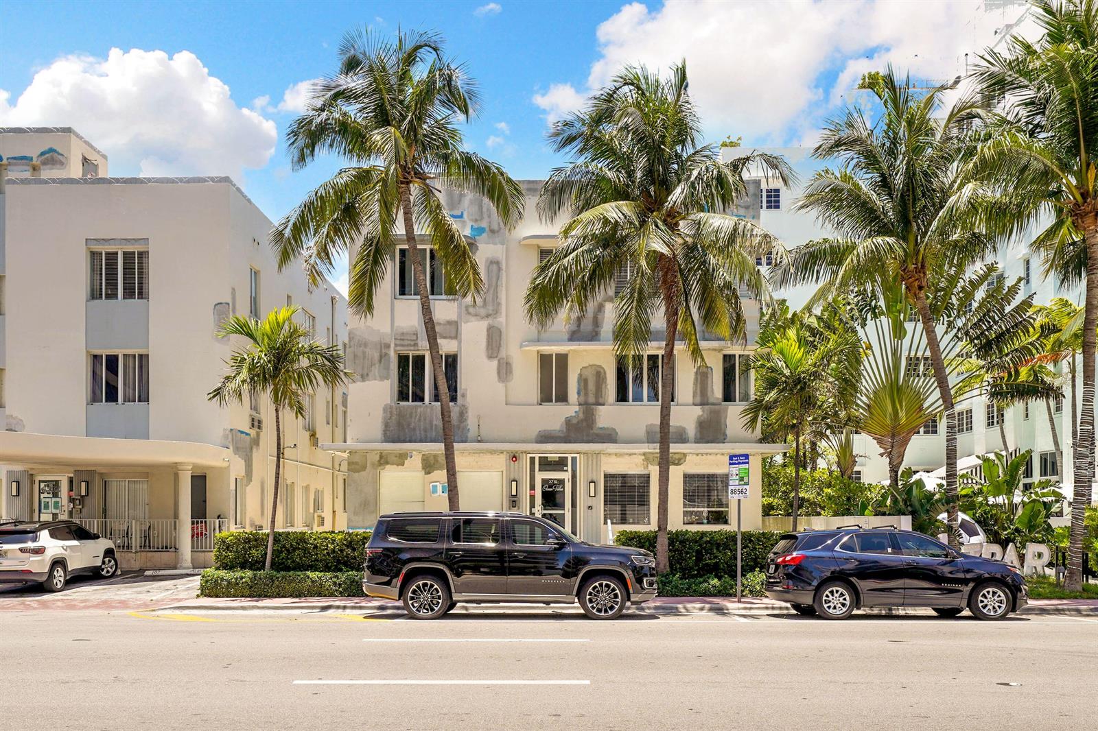 Residential Lease in Miami Beach 3