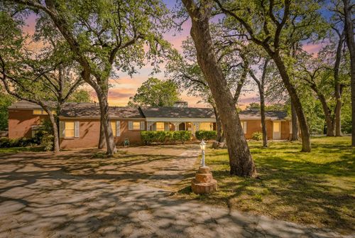 1504 Smilax Ave, Fort Worth, TX, 76111-1428 | Card Image