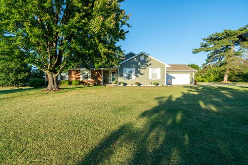 5111 E Flamingo Dr, Hallsville, MO, 65255-9621 | Card Image