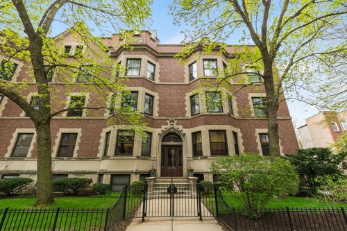 l1-717 W Bittersweet Place, Chicago, IL, 60613 | Card Image