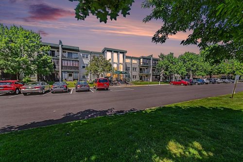 c313-2720 Dale St N, Roseville, MN, 55113-2300 | Card Image