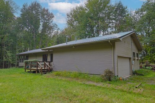 1038 E Freeland Rd, Merrill, MI, 48637-9320 | Card Image