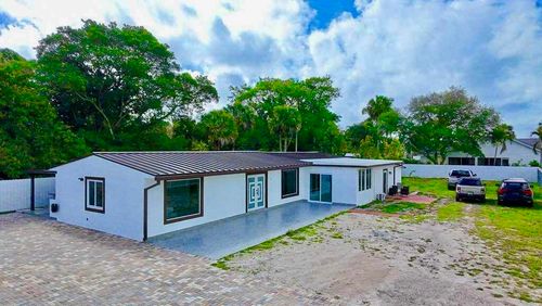 696 Arlington Dr, West Palm Beach, FL, 33415-3514 | Card Image