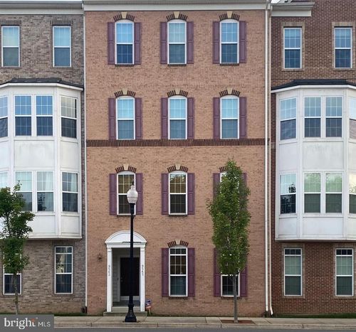 9543 Center St, MANASSAS, VA, 20110-5500 | Card Image