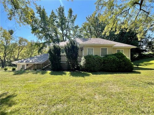 10207 Barry Rd, Kansas City, MO, 64153-1667 | Card Image