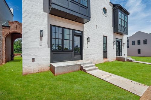 18829 Selah Way, Norman, OK, 73072 | Card Image