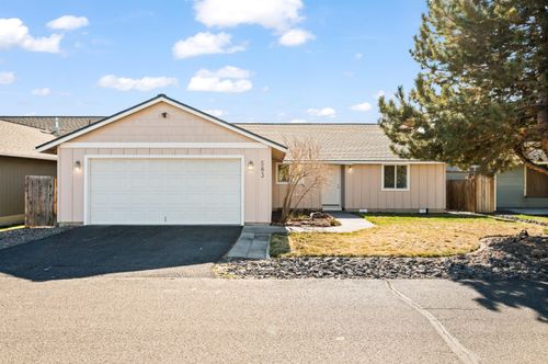 583 Se Ponderosa Dr, Madras, OR, 97741-2023 | Card Image