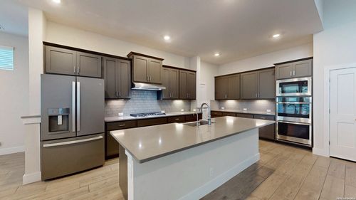 918 Ranch Rd, New Braunfels, TX, 78133 | Card Image