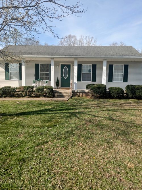 1021 Deerfield Dr, Chapmansboro, TN, 37035-5359 | Card Image