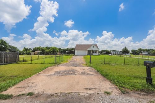 392 Calle Cedro Dr, Sherman, TX, 75090-3392 | Card Image