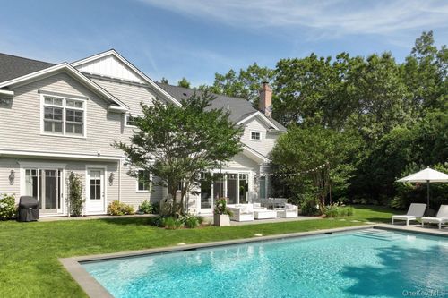 51 Brandywine Dr, Sag Harbor, NY, 11963-3533 | Card Image