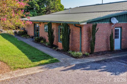 126 N Toms Street, Rutherfordton, NC, 28139 | Card Image