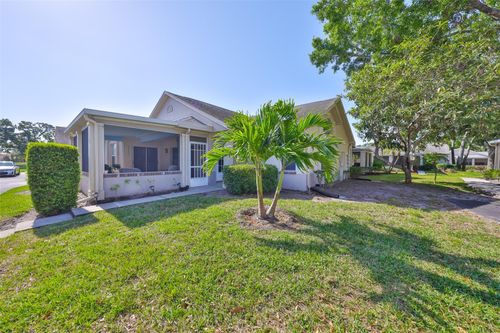 1140 Golfview Woods Dr, SUN CITY CENTER, FL, 33573-6760 | Card Image