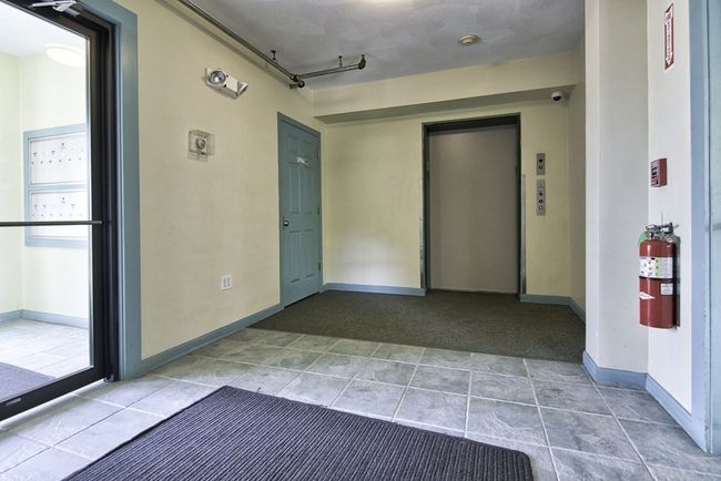 APT-210 - 39 Broadway, Condo with 2 bedrooms, 4 bathrooms and 1 parking in Malden MA | Image 5