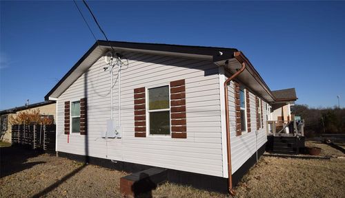 801 W 16th St, Sulphur, OK, 73086-4207 | Card Image