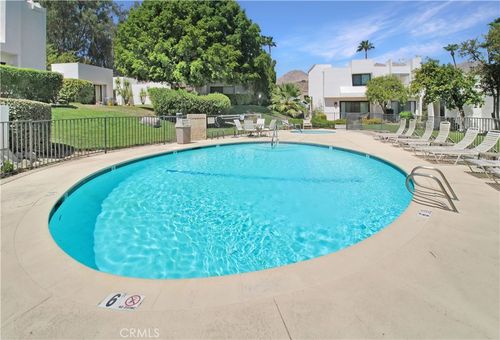 48944 Desert Flower Dr, Palm Desert, CA, 92260-6227 | Card Image