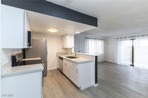 unit-211-601 Cabrillo Cir, Henderson, NV, 89015-6048 | Card Image