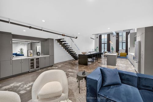 147-1159 Dundas St E, Toronto, ON, M4M3N9 | Card Image