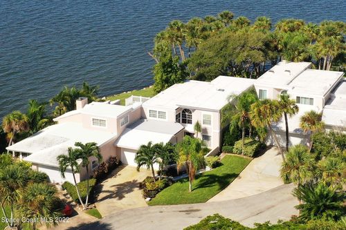 412 La Costa St, Melbourne Beach, FL, 32951-3471 | Card Image