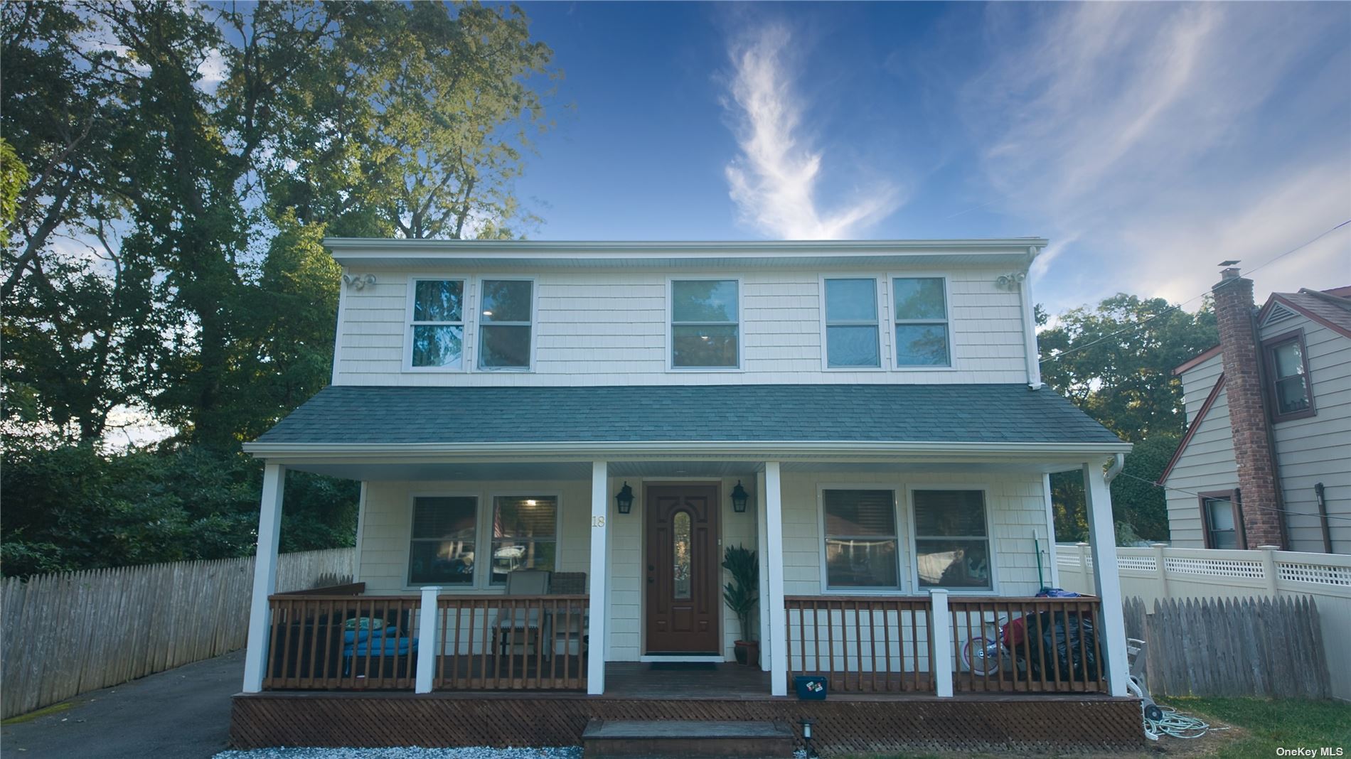 Ormond Pl, Shirley, NY 11967