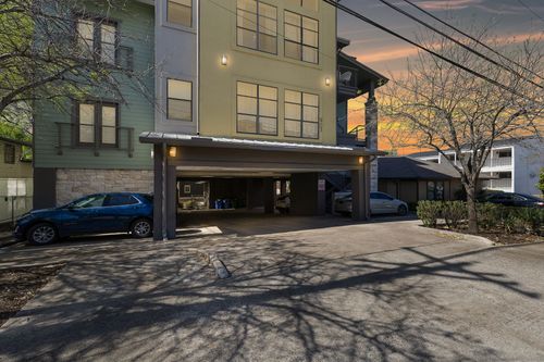 apt-302-907 Duncan Ln, Austin, TX, 78705-2681 | Card Image
