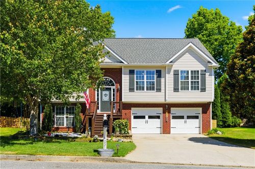 4021 Mcdowell Dr, Acworth, GA, 30101-6663 | Card Image