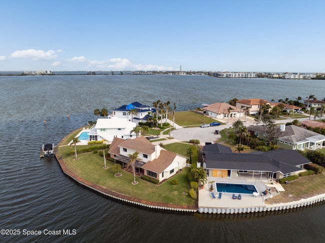 284 Andros Ave, House other with 4 bedrooms, 2 bathrooms and null parking in Cocoa Beach FL | Image 8